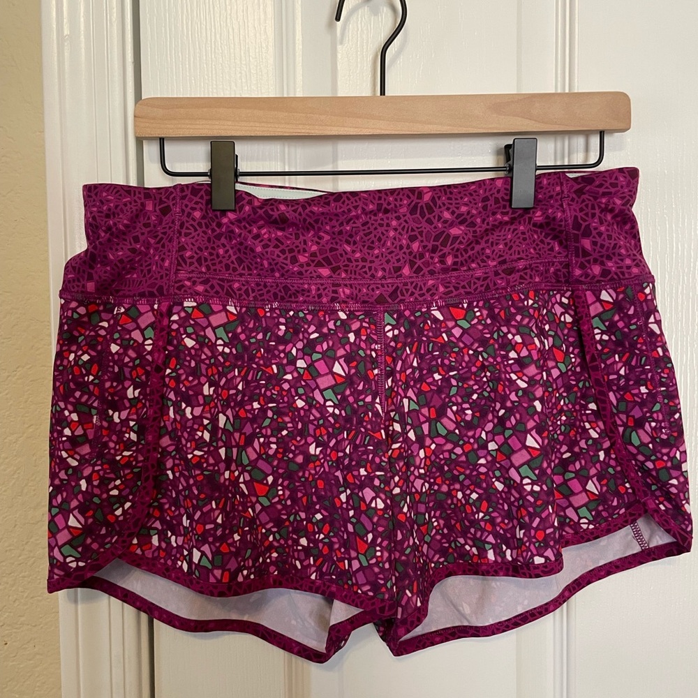 Lululemon Run Times Shorts size 8. 4 inch inseam
